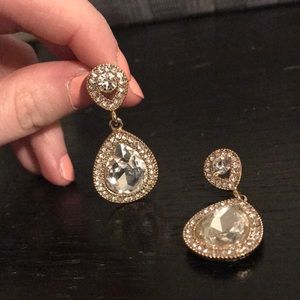 Earrings (Costume jewelry) not real diamonds
